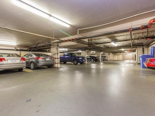 610-835 View St, Victoria, BC - Indoor Photo Showing Garage