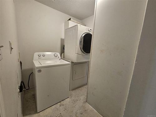 23 Albion St, Nanaimo, BC - Indoor Photo Showing Laundry Room