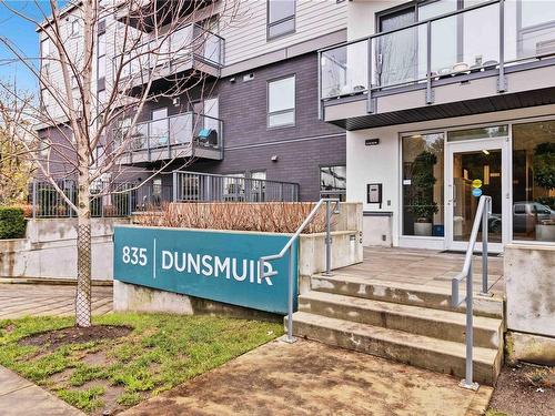 203-835 Dunsmuir Rd, Esquimalt, BC - Outdoor With Balcony