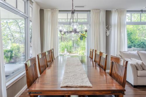 103-3301 Skaha Lake Road, Penticton, BC - Indoor Photo Showing Dining Room