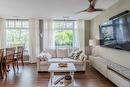 103-3301 Skaha Lake Road, Penticton, BC  - Indoor Photo Showing Living Room 