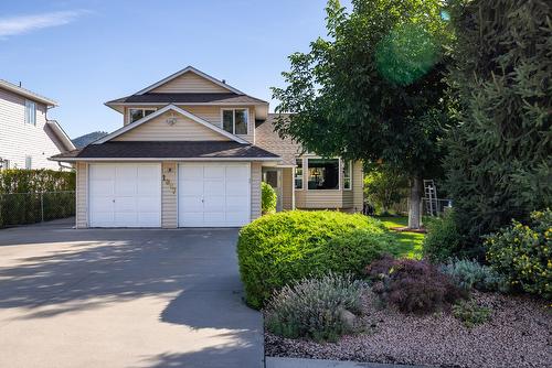 1097 Kelview Street, Kelowna, BC - Outdoor With Facade