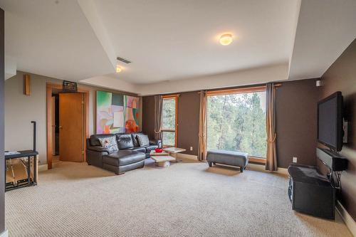 4920 North Naramata Road, Naramata, BC - Indoor