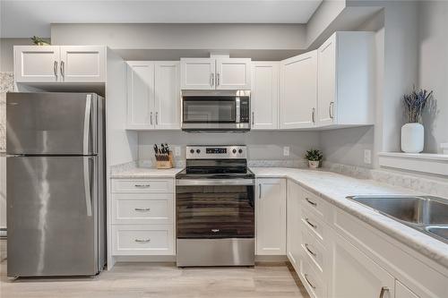 2818 Copper Ridge Drive, West Kelowna, BC - Indoor Photo Showing Kitchen With Stainless Steel Kitchen