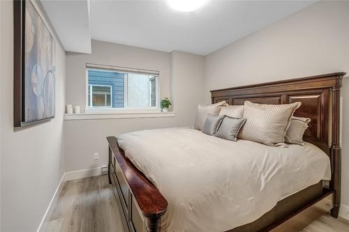 2818 Copper Ridge Drive, West Kelowna, BC - Indoor Photo Showing Bedroom