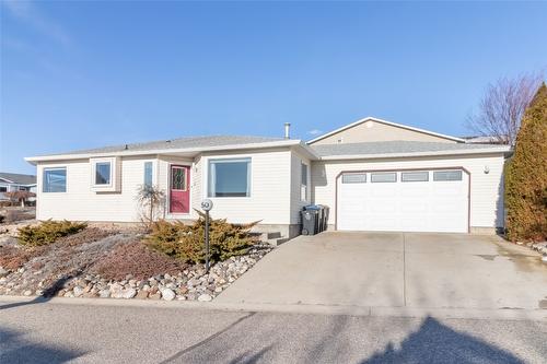 50-6400 Spencer Road, Kelowna, BC - Outdoor