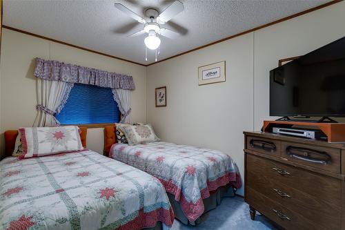 40-1750 Lenz Road, West Kelowna, BC - Indoor Photo Showing Bedroom