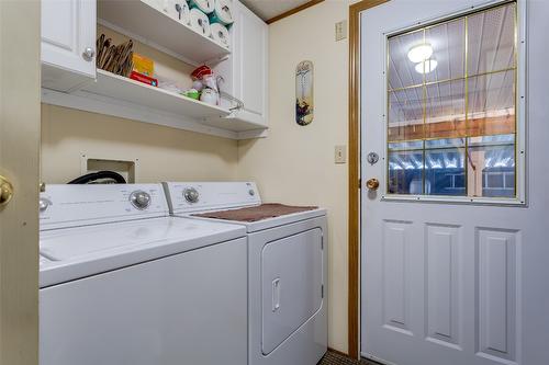 40-1750 Lenz Road, West Kelowna, BC - Indoor Photo Showing Laundry Room