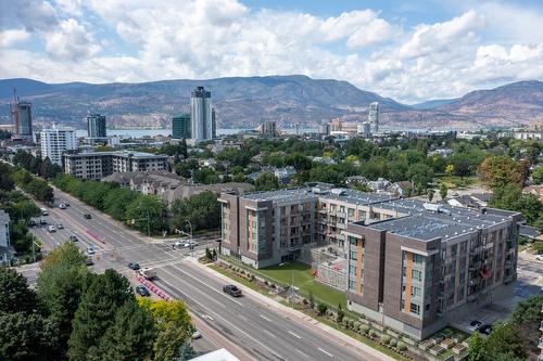 608-925 Leon Avenue, Kelowna, BC - Outdoor With View