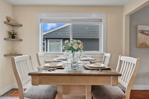 845 Richter Street, Kelowna, BC - Indoor Photo Showing Dining Room