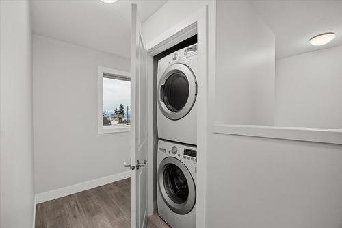 3737 Inverness Road, West Kelowna, BC - Indoor Photo Showing Laundry Room