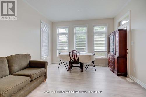 249 Heritage Park Drive, Greater Napanee, ON - Indoor Photo Showing Living Room