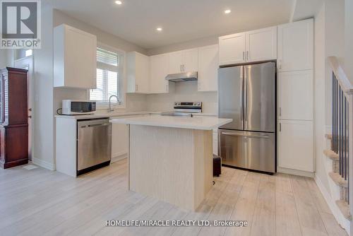 249 Heritage Park Drive, Greater Napanee, ON - Indoor Photo Showing Kitchen