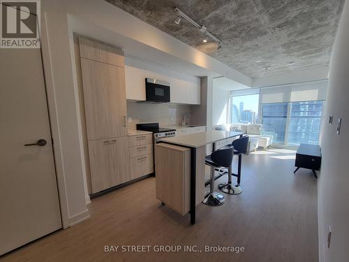 65 Mutual Street, Toronto, ON - Indoor Photo Showing Kitchen