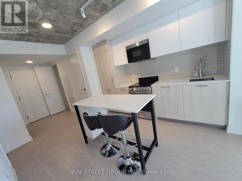 65 Mutual Street, Toronto, ON - Indoor Photo Showing Kitchen