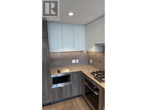 150X 505 Nelson Street, Coquitlam, BC - Indoor Photo Showing Kitchen