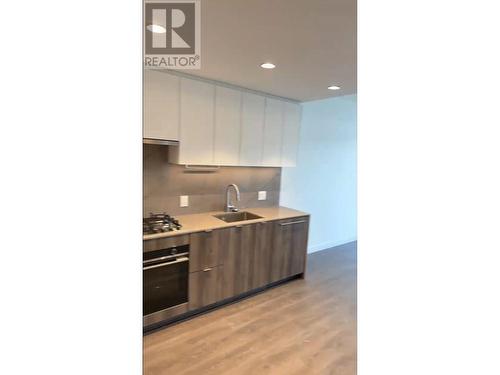 150X 505 Nelson Street, Coquitlam, BC - Indoor Photo Showing Kitchen