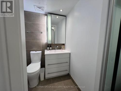 706 - 508 Wellington Street W, Toronto, ON - Indoor Photo Showing Bathroom