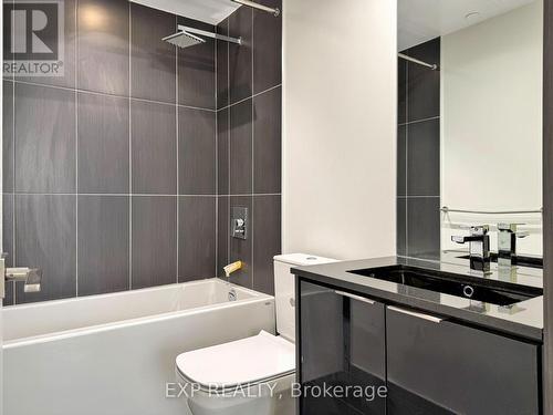 4901 - 70 Temperance Street, Toronto, ON - Indoor Photo Showing Bathroom