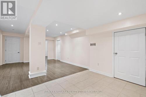 36 Longfellow Avenue, St. Catharines (452 - Haig), ON - Indoor Photo Showing Other Room