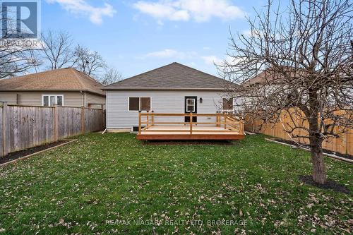 36 Longfellow Avenue, St. Catharines (452 - Haig), ON - Outdoor With Deck Patio Veranda