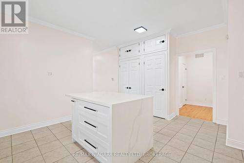 36 Longfellow Avenue, St. Catharines (452 - Haig), ON - Indoor Photo Showing Other Room