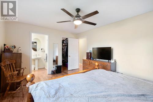 3307 Pearl Street, Ottawa, ON - Indoor Photo Showing Bedroom