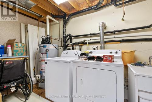 3307 Pearl Street, Ottawa, ON - Indoor Photo Showing Laundry Room