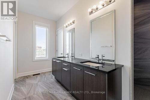 392 Farrell Road, Vaughan, ON - Indoor Photo Showing Bathroom