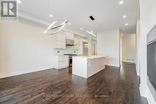 392 Farrell Road, Vaughan, ON - Indoor Photo Showing Kitchen