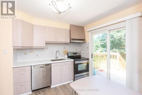 3337 Rhonda Valley, Mississauga, ON - Indoor Photo Showing Kitchen