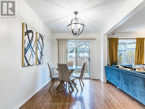 58 - 1 Royalwood Crescent, Hamilton, ON - Indoor Photo Showing Dining Room