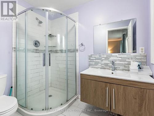 58 - 1 Royalwood Crescent, Hamilton, ON - Indoor Photo Showing Bathroom