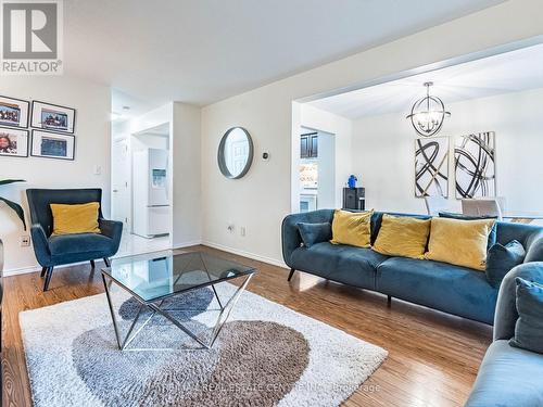 58 - 1 Royalwood Crescent, Hamilton, ON - Indoor Photo Showing Living Room