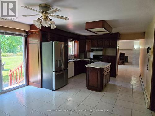 13894 Innis Lake Road, Caledon, ON - Indoor Photo Showing Kitchen