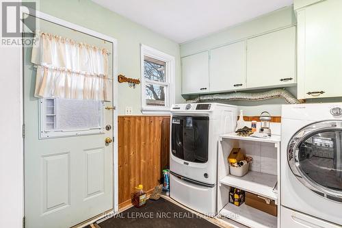 186 Glenwood Avenue, Port Colborne (878 - Sugarloaf), ON - Indoor Photo Showing Laundry Room