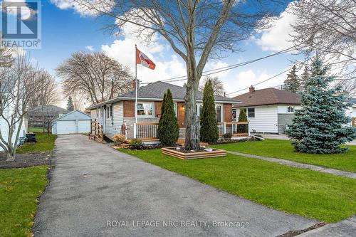 186 Glenwood Avenue, Port Colborne (878 - Sugarloaf), ON - Outdoor With Facade