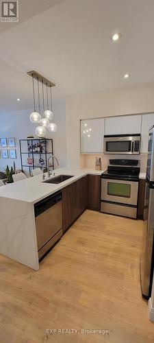 Ph9 - 509 Beecroft Road, Toronto, ON - Indoor Photo Showing Kitchen