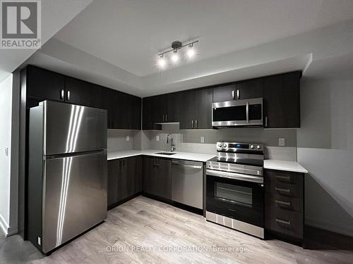 1109 - 1435 Celebration Drive, Pickering, ON - Indoor Photo Showing Kitchen