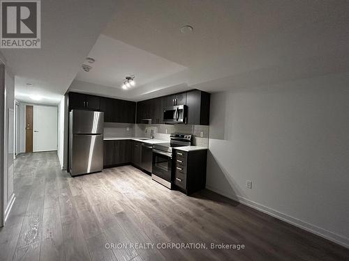 1109 - 1435 Celebration Drive, Pickering, ON - Indoor Photo Showing Kitchen