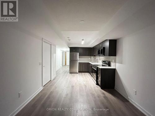 1109 - 1435 Celebration Drive, Pickering, ON - Indoor Photo Showing Kitchen