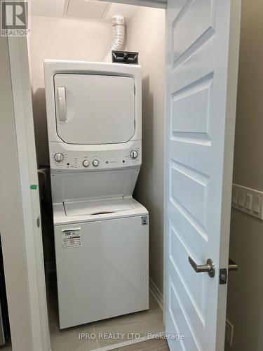 111 - 480 Gordon Krantz Avenue, Milton, ON - Indoor Photo Showing Laundry Room