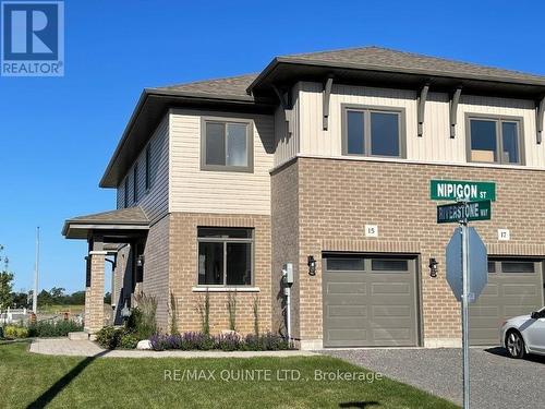 15 Nipigon Street, Belleville, ON - Outdoor With Facade