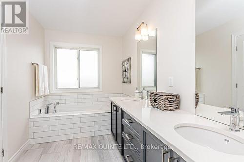 15 Nipigon Street, Belleville, ON - Indoor Photo Showing Bathroom