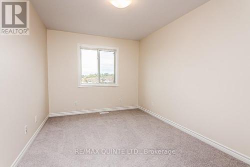 15 Nipigon Street, Belleville, ON - Indoor Photo Showing Other Room