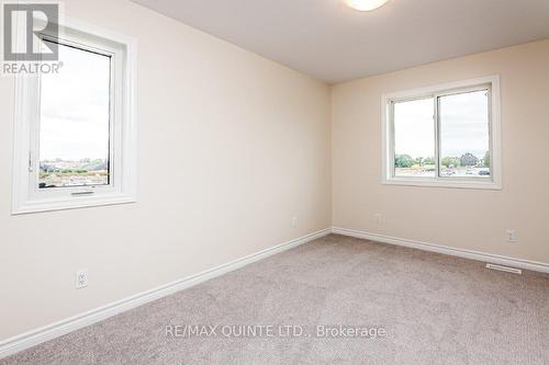 15 Nipigon Street, Belleville, ON - Indoor Photo Showing Other Room