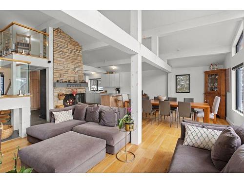 Salon - 169 Ch. Du Lac-Ouimet, Mont-Tremblant, QC - Indoor Photo Showing Living Room