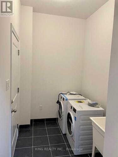 31 Elsegood Drive, Guelph, ON - Indoor Photo Showing Laundry Room