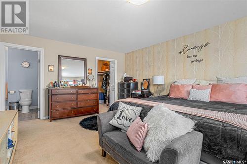 110 Maguire Court, Saskatoon, SK - Indoor Photo Showing Bedroom