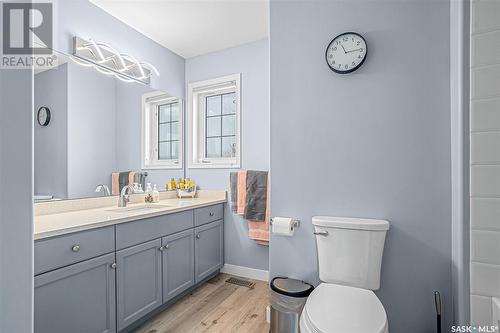 110 Maguire Court, Saskatoon, SK - Indoor Photo Showing Bathroom